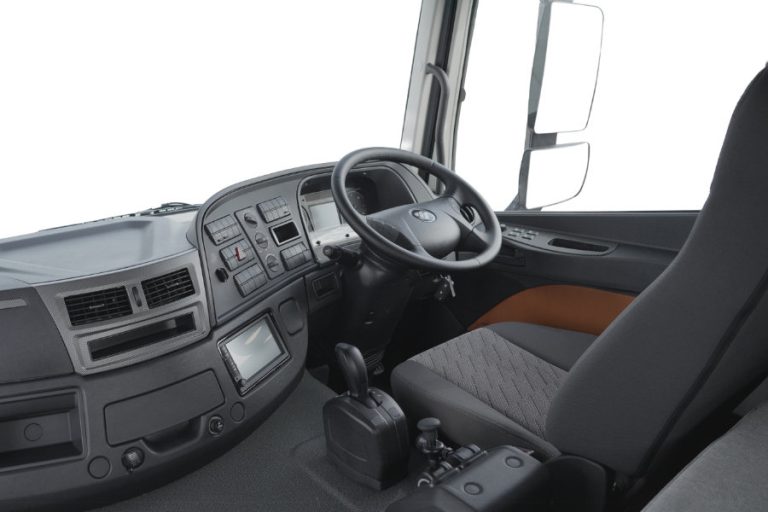 Auman 460 Interior - 3