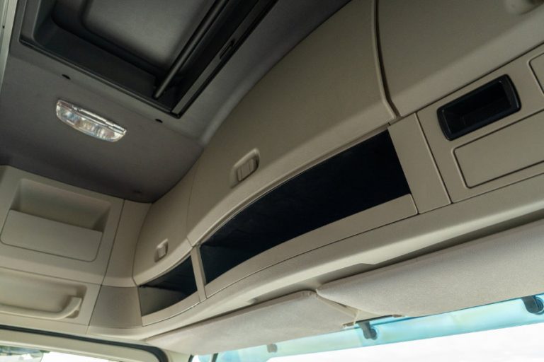Auman 560 air sus - Interior - 18