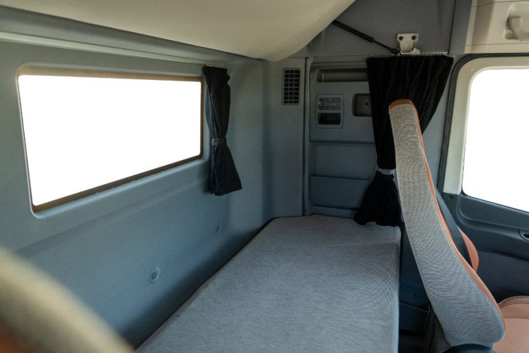 Auman 560 air sus - Interior - 20