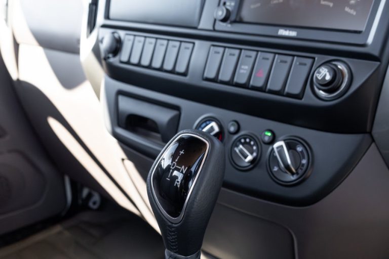 Aumark 5 156 AMT Interior -2