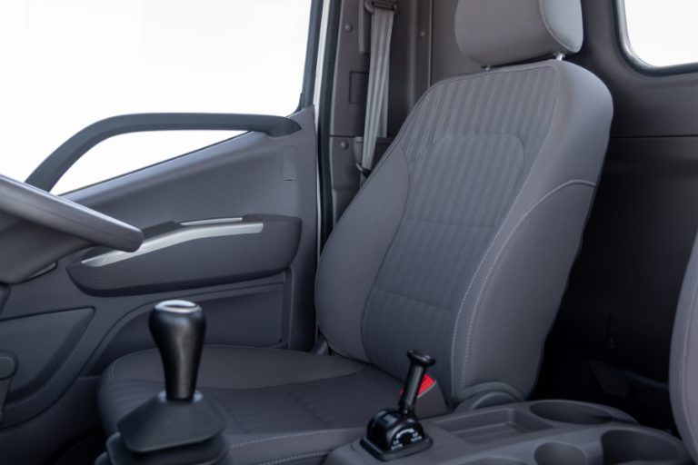 Aumark 8 MT Interior -23