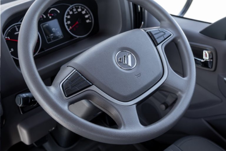 Aumark 8 MT Interior -24