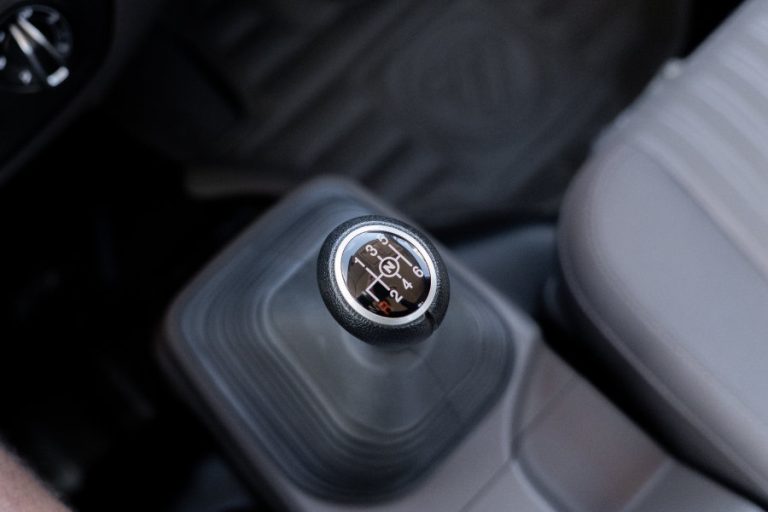 Aumark 8 MT Interior -7